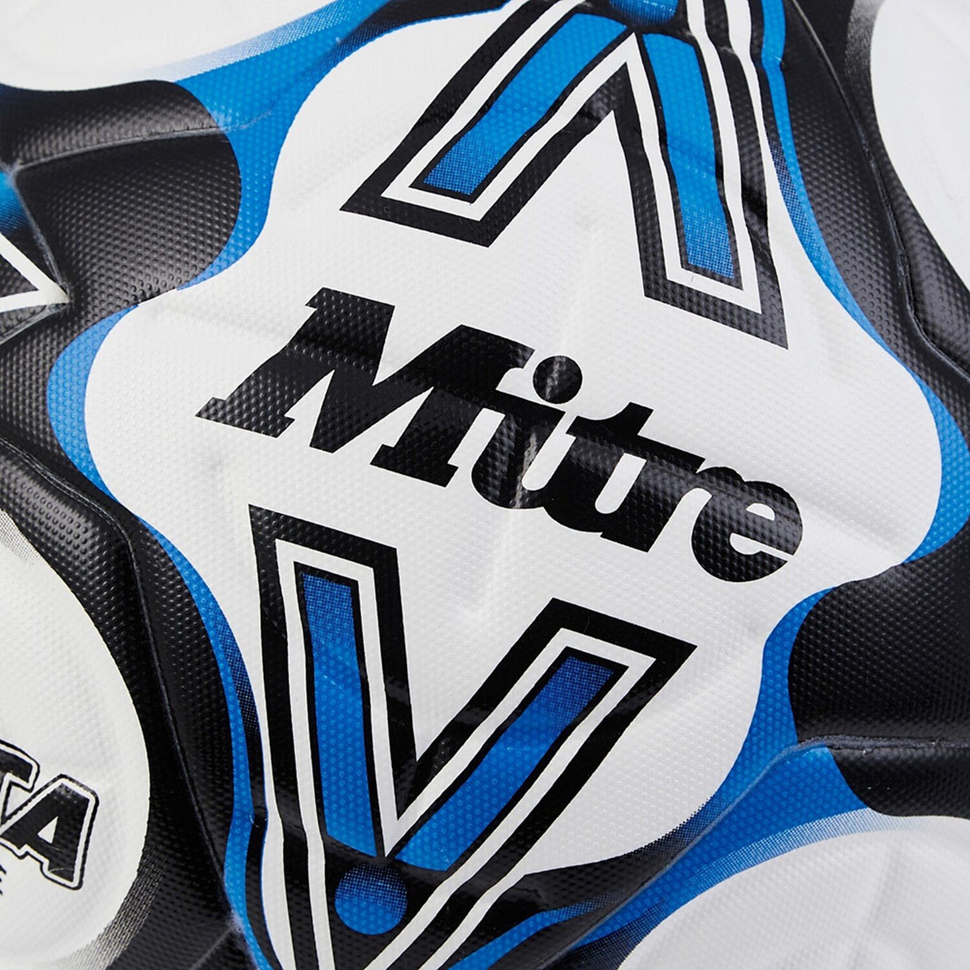 Мяч футбольный Mitre Delta One 24, FIFA Quality 5-B01787C21 р.5 2000_2000